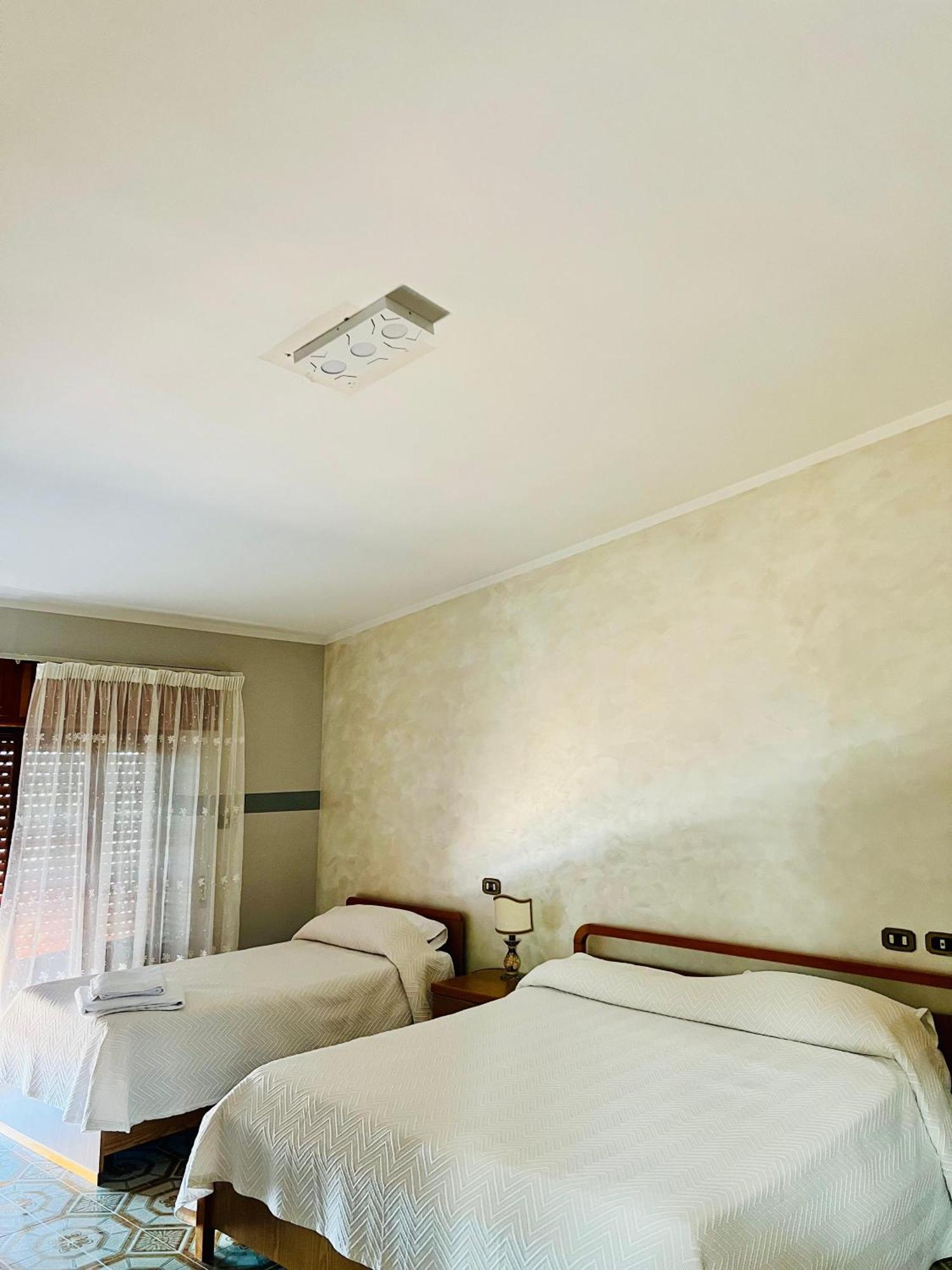 Hotel Paradiso Celano Kültér fotó