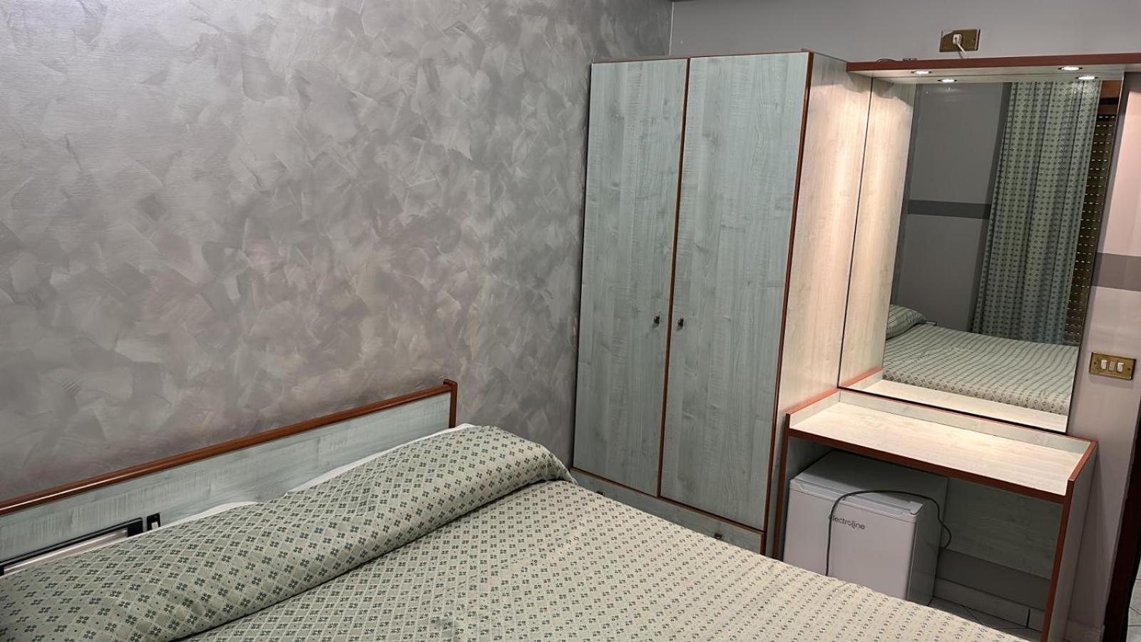 Hotel Paradiso Celano Kültér fotó